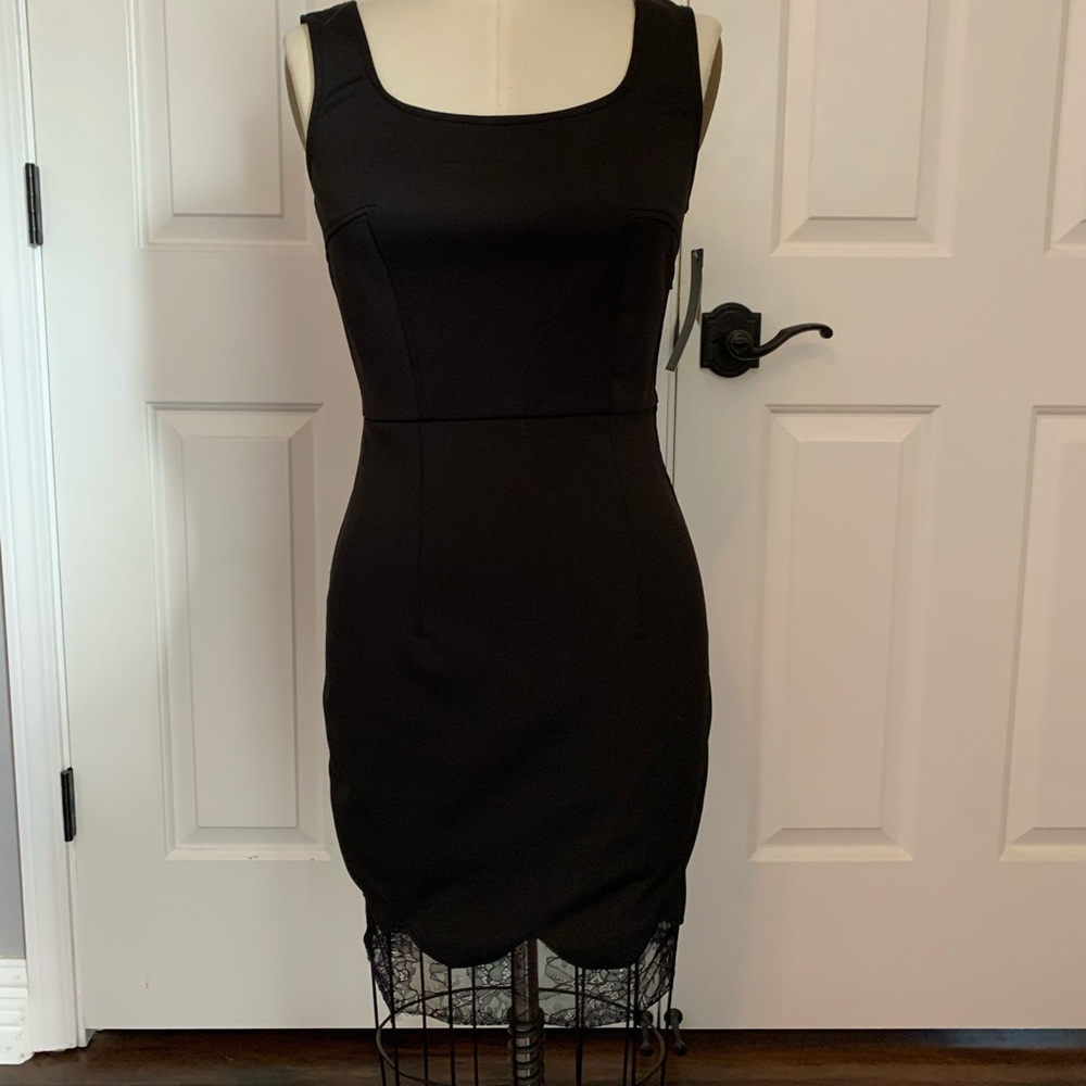 ✨3/$20 Byer Ca little black dress Sz 2✨